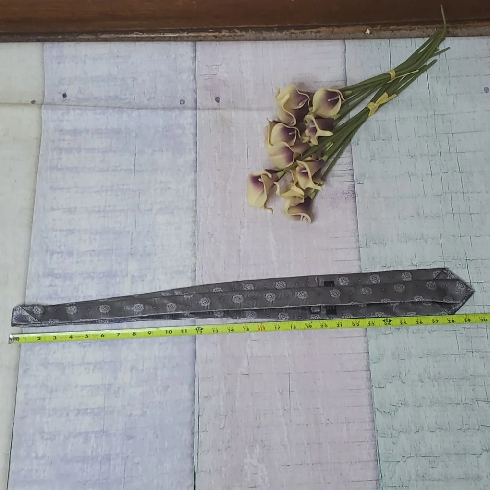 Jos. A. Banks Floral Print Gray Necktie